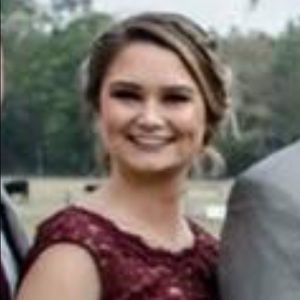 Meet your Posher, Danielle